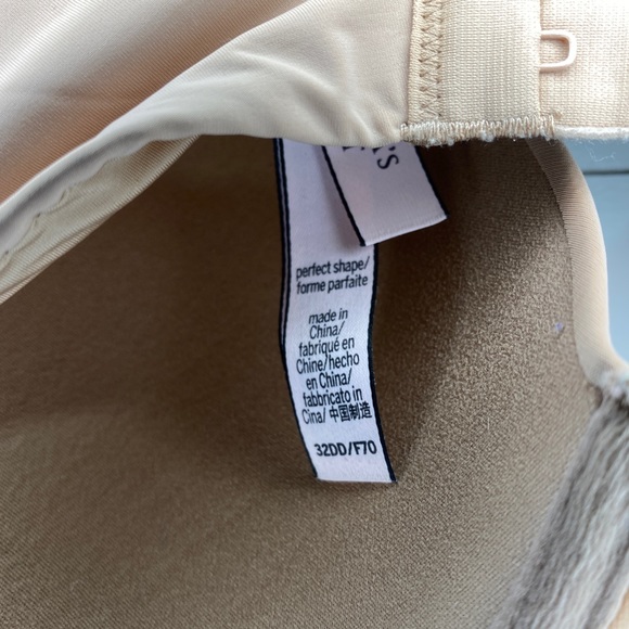 Victoria’s Secret Perfect Shape 32DD - Picture 5 of 6